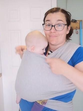 Glasgow Sling Library have gone viral on TikTok with their baby wrap tutorial.