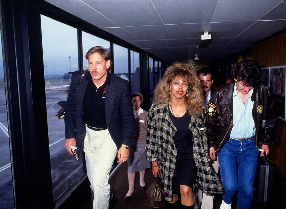 Tina arriving at Glasgow Airport for a gig in the 80s.