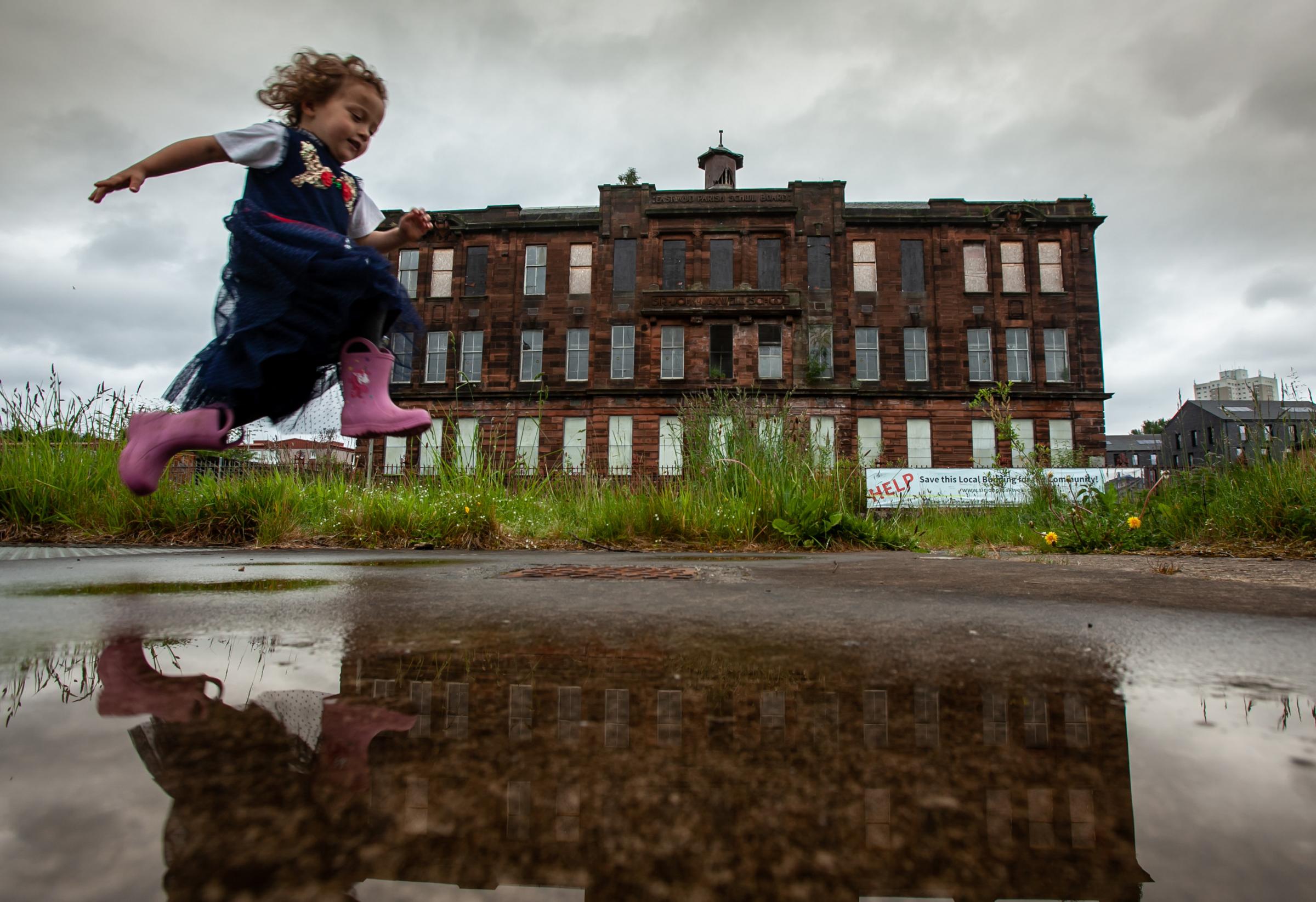 Sir John Maxwell School: Glasgow council agrees rescue plan for site
