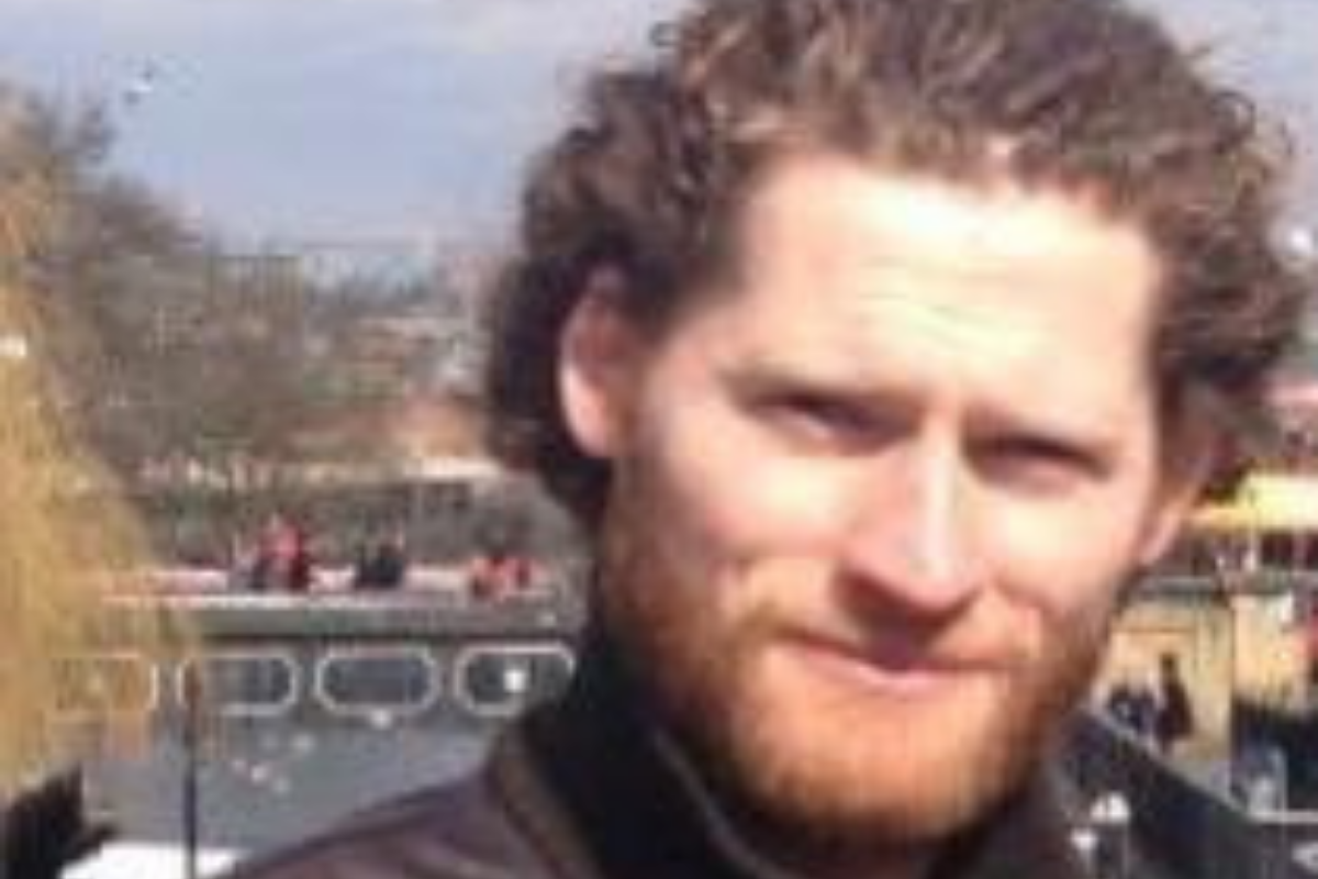 Paul Devlin: Missing Coatbridge man believed to be in London