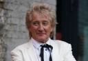 Rod Stewart celebrates Celtic win with special tribute at concert