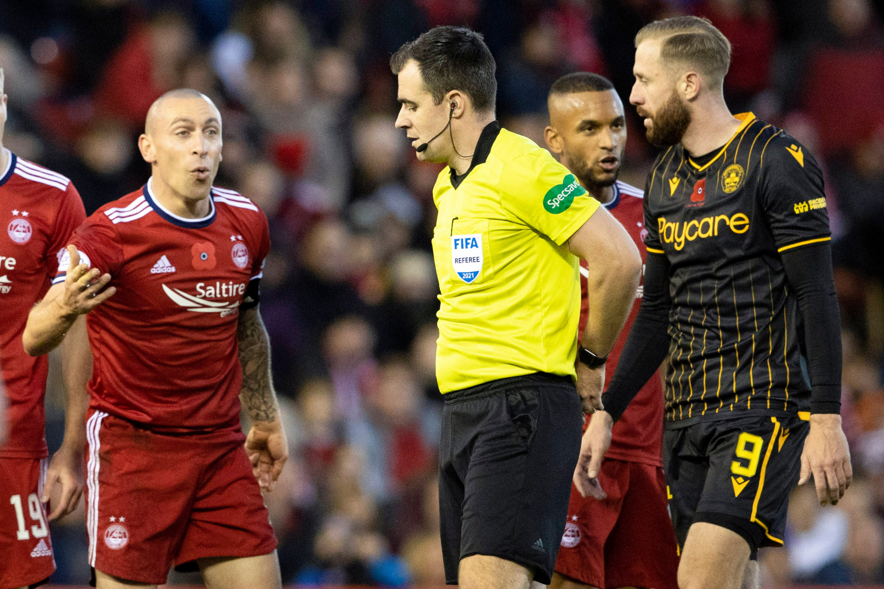 Motherwell's Kevin Van Veen claims Scott Brown tried to get him sent off during Pittodrie clash