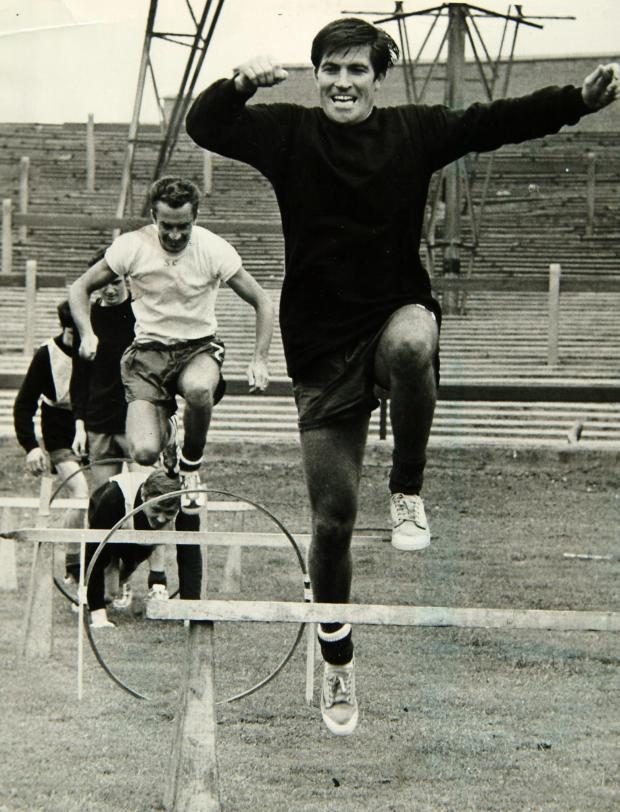 Glasgow Times : Bertie Auld et Stevie Chalmers à l'entraînement, juillet 1968