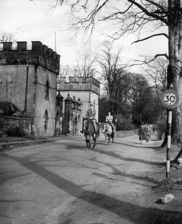 Glasgow Times: 1949 The Girnin’ Gates Pic: Glasgow Times