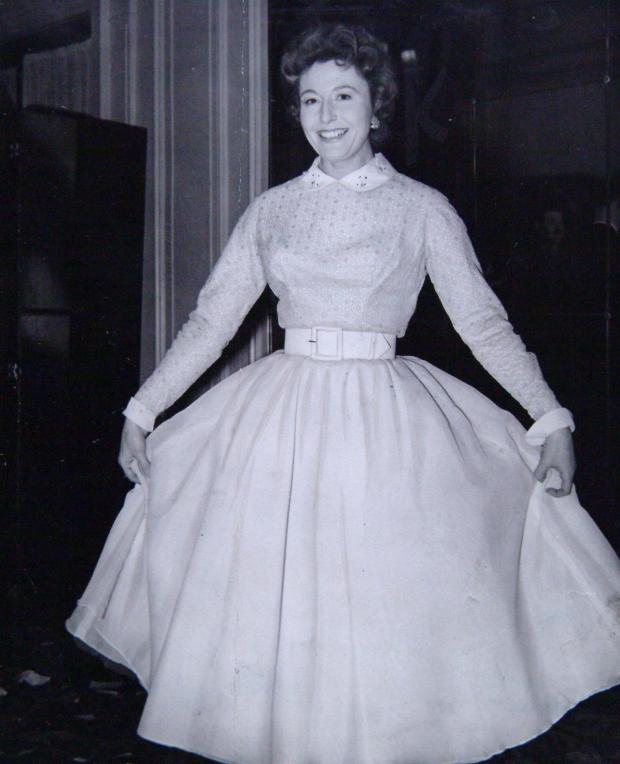 Glasgow Times: KATHIE KAY
SINGER
31ST JANUARY 1958