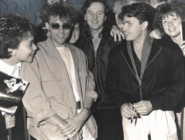Fans meet the band at Virgin Megastore in 1987