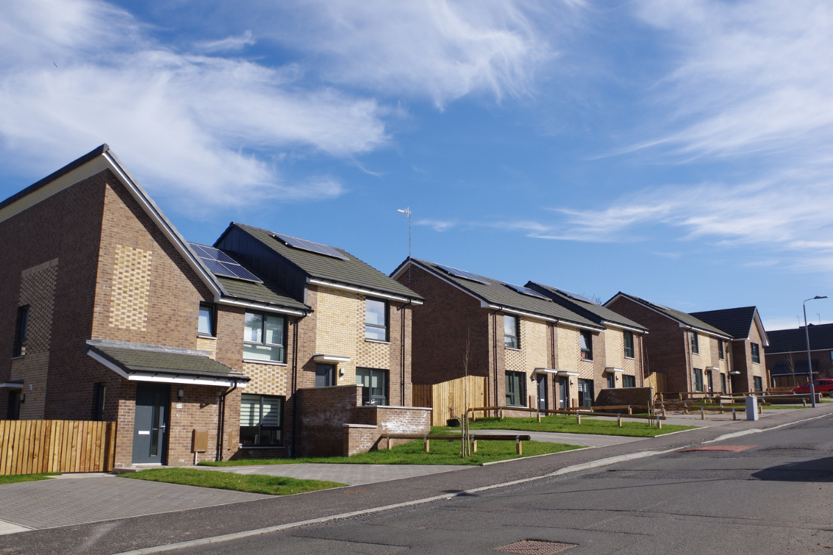 Plan to transform quality of Renfrewshire council housing to move to next stage