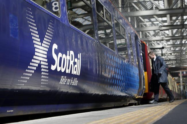 Train services from Glasgow Central affected by heavy snow and signal fault