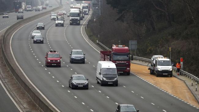 Highway Code: New rule could see car 'passengers' hit with £1,000 fine |  Glasgow Times