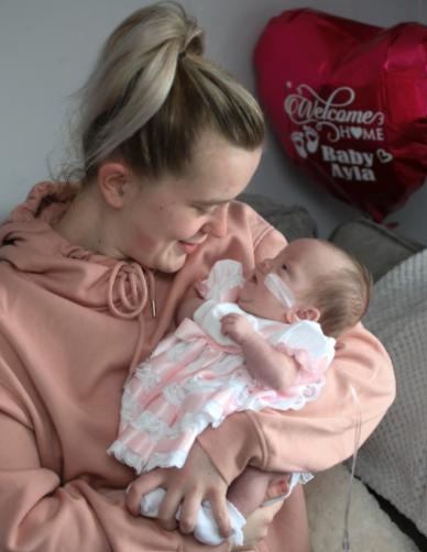 Glasgow Times: Kirsty is staying strong for little Ayla 