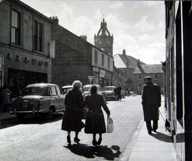 Glasgow Times: LOOKING DOWN THE OLD VILLAGE OF EAST KILBRIDE TOWARDS THE OLD PARISH CHURCH .1963