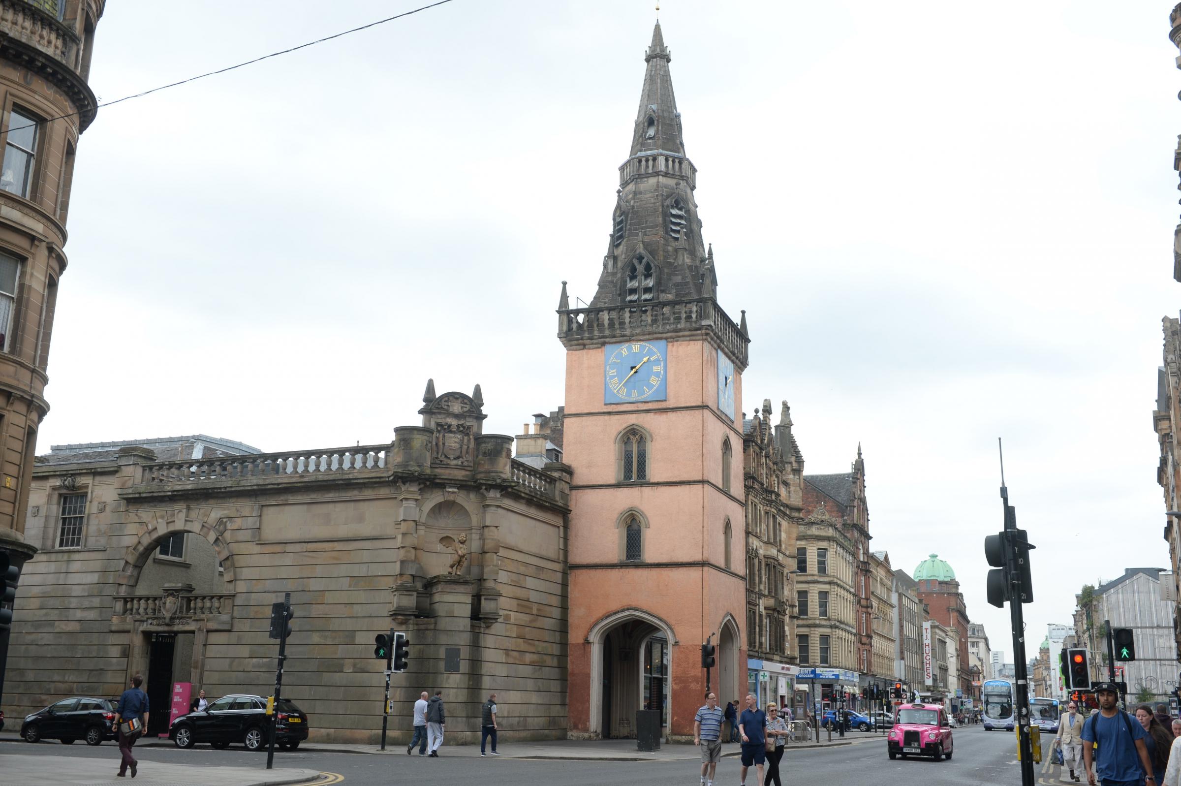 Glasgow theatre cancels show as Celtic fans celebrate in city centre