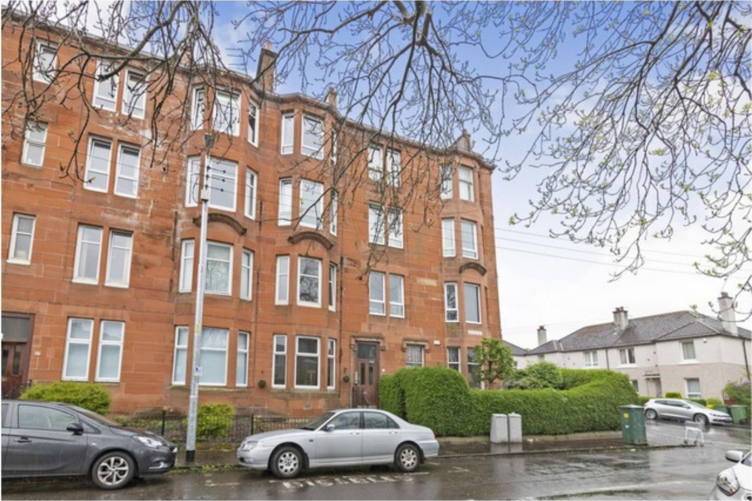 Glasgow flats for sale: One bedroom apartment available in Craigton