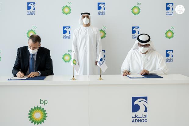 Glasgow Times: BP chief Bernard Looney signs agreement with Sheik Khaled, chair of the UAE's national oil company ADNOC
