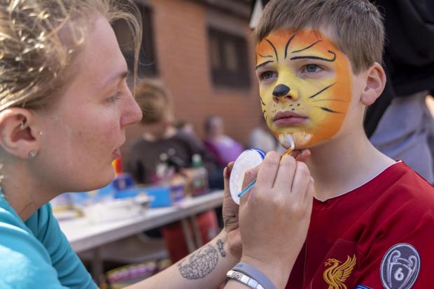 Glasgow Times: Euan Rowe, 8 from Milton getting his face painted