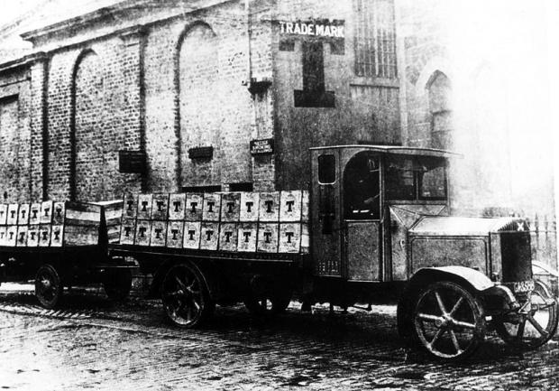 Glasgow Times: Wellpark brewery truck, early 1900s.