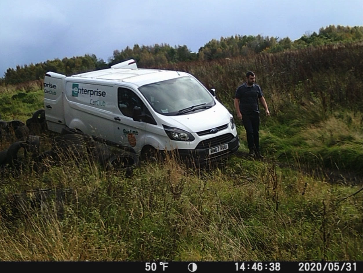 Workman involved in large-scale fly-tipping in Glasgow jailed - Vimarsana News