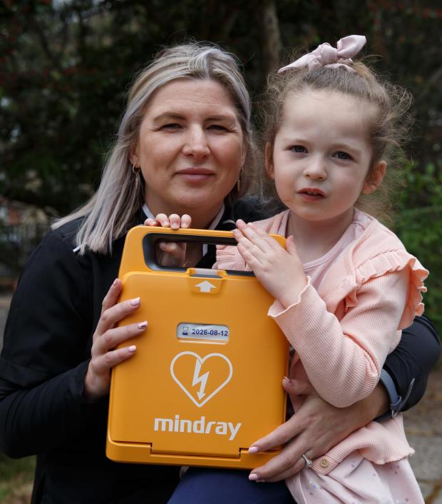 Glasgow Times: Ayla McKay, 5, and mum Donna McArthur