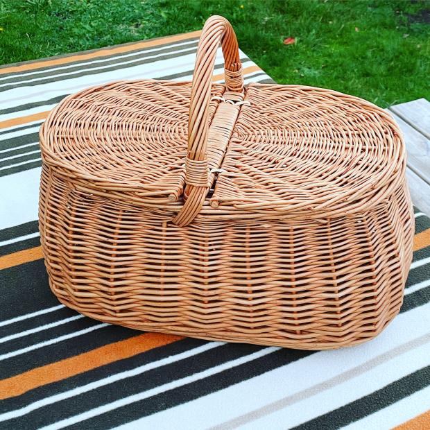 Glasgow Times: Oval Wicker Picnic Basket Ollie. Credit: Not On The High Street