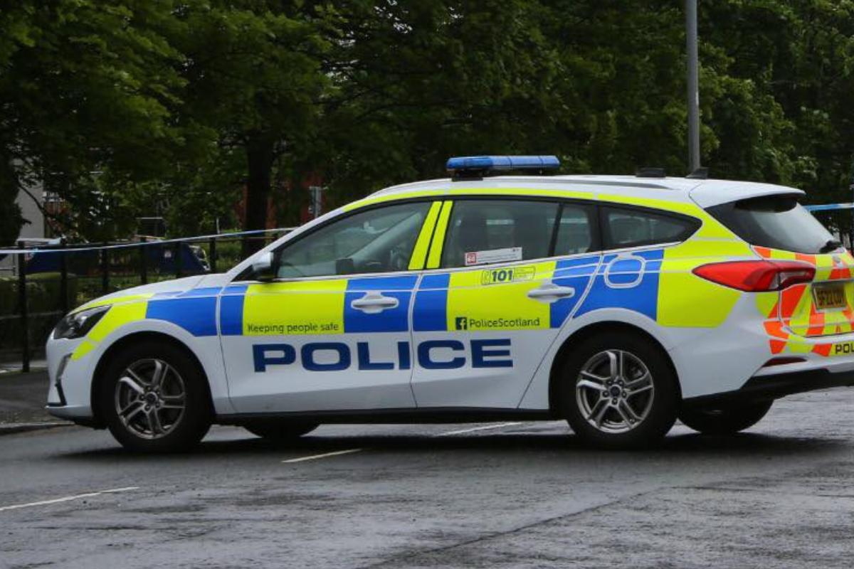 Two men break into and rob a house in Dumbarton