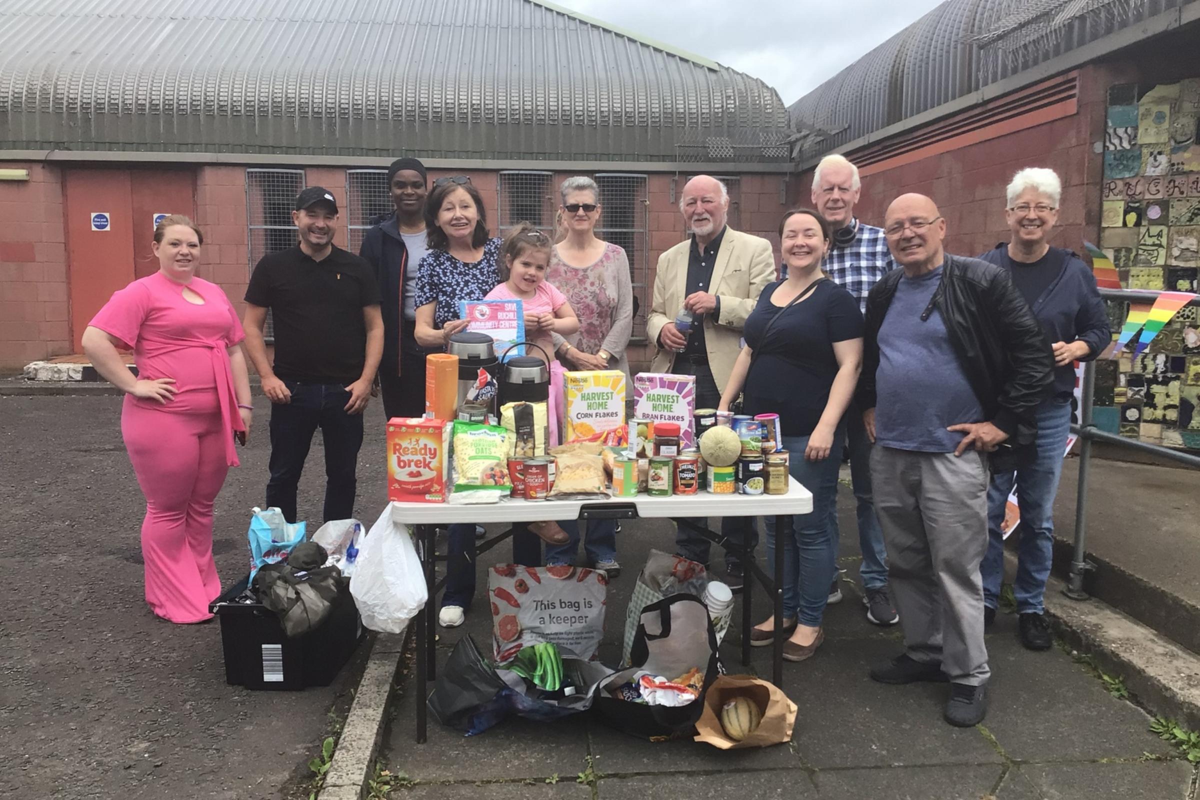 Glasgow Ruchill campaigners lend a helping hand to neighbours with food pantry collection