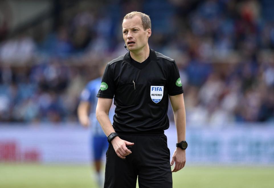 Woman called 'f****n' after pulling up pair over abusing Willie Collum - Vimarsana News