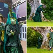 Garry King as the Wizard of Oz and Stephen McLaughlin as the Wicked Witch at Eastwood Park Theatre [Images by Jeff Holmes]