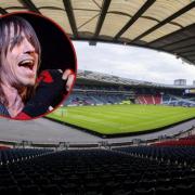 Who is supporting the Red Hot Chili Peppers in Glasgow?