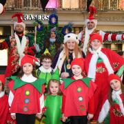 Dancers, musicians and visual arts performers will bring festive cheer to Glasgow city centre as part of the Style Mile Christmas Carnival