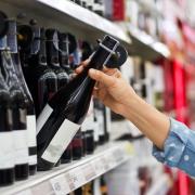 How does minimum unit pricing work in Scotland?