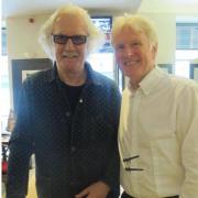 Comedian Billy Connolly pops into Glasgow hairdressers